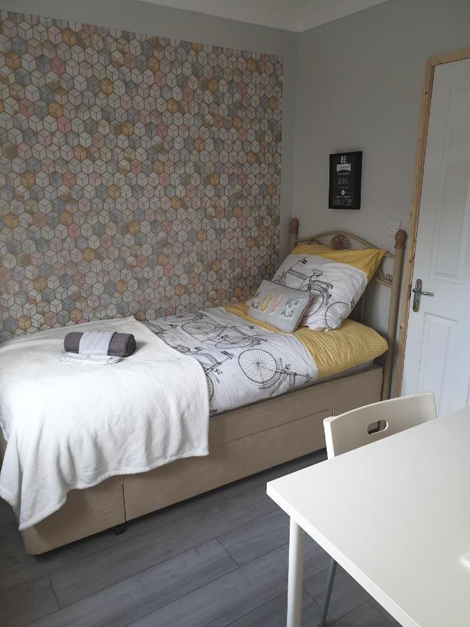 Comfortable Rooms In The House Oxford Exterior photo