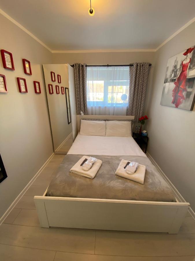 Comfortable Rooms In The House Oxford Exterior photo
